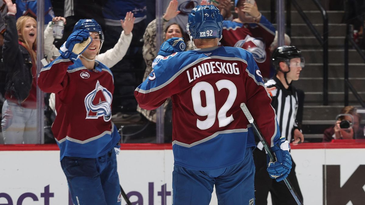 Respekt. Nečas odmítl hattrick, radši nahrával kapitánovi a sklidil ovace